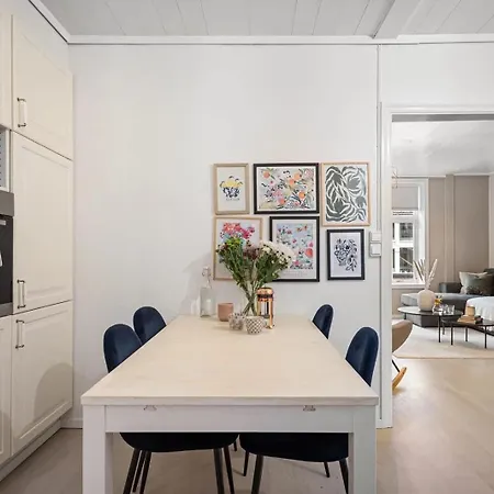 Apartmán Dinbnb L 250m From Citycenter L Fireplace L Sleeps 6 L 24i7 Check In