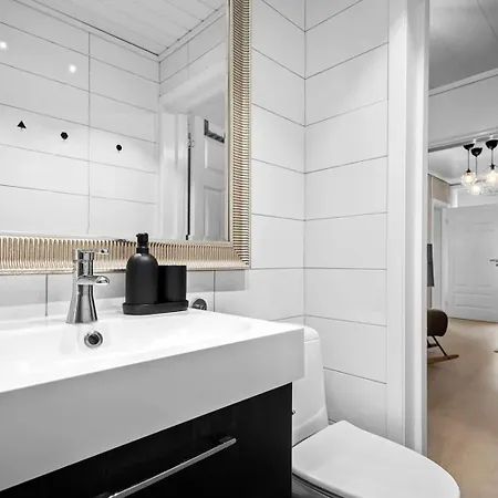 Dinbnb L 250m From Citycenter L Fireplace L Sleeps 6 L 24i7 Check In *