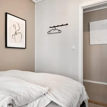 Dinbnb L 250m From Citycenter L Fireplace L Sleeps 6 L 24i7 Check In