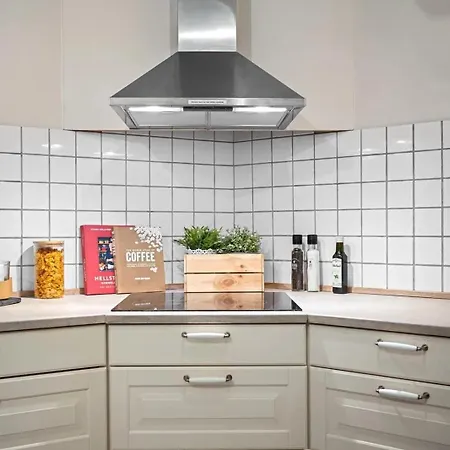 Dinbnb L 250m From Citycenter L Fireplace L Sleeps 6 L 24i7 Check In Apartment