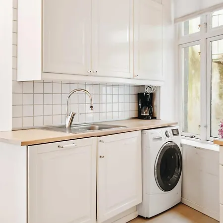 Dinbnb L 250m From Citycenter L Fireplace L Sleeps 6 L 24i7 Check In *