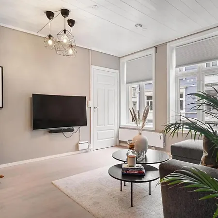 Dinbnb L 250m From Citycenter L Fireplace L Sleeps 6 L 24i7 Check In * Bergen